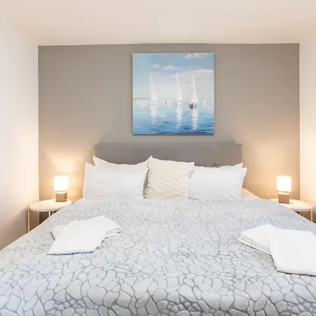 Komplett Neu Ausgestattete Fuer 2 Personen - Mit Boxspringbett, Zwei Flat-tvs Und Parkplatz * Heringsdorf