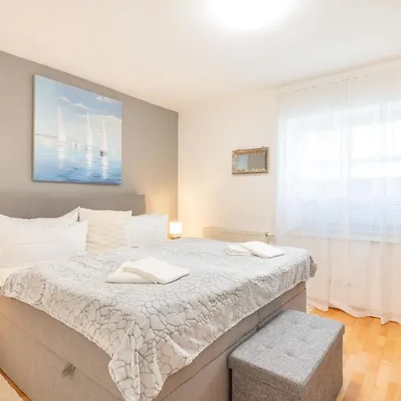 Komplett Neu Ausgestattete Fuer 2 Personen - Mit Boxspringbett, Zwei Flat-tvs Und Parkplatz Dom wakacyjny