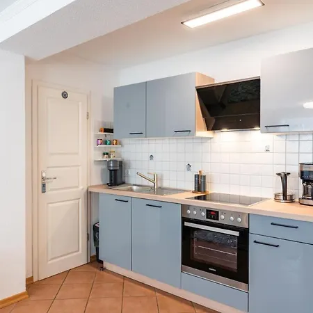 Dom wakacyjny Komplett Neu Ausgestattete Fuer 2 Personen - Mit Boxspringbett, Zwei Flat-tvs Und Parkplatz *