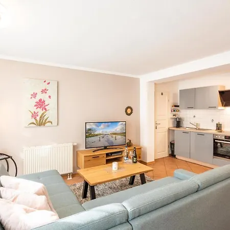 Komplett Neu Ausgestattete Fuer 2 Personen - Mit Boxspringbett, Zwei Flat-tvs Und Parkplatz * Heringsdorf